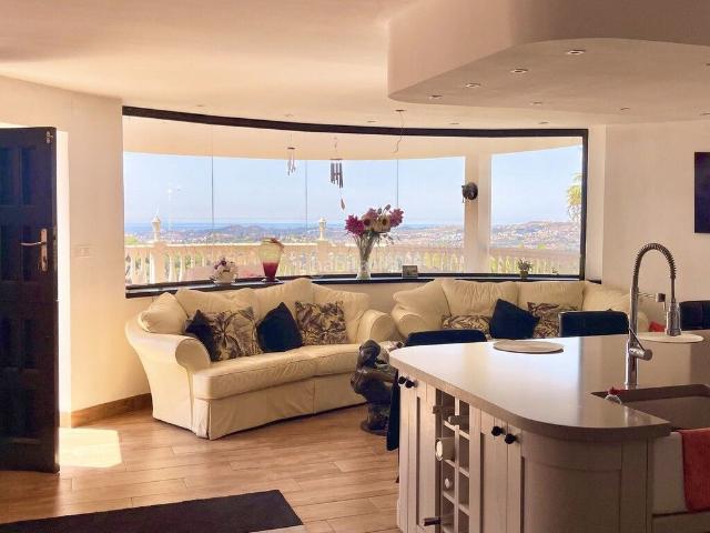 Chalet en venta en Mijas, Valtocado La Alquería La Atalaya. Chalets.