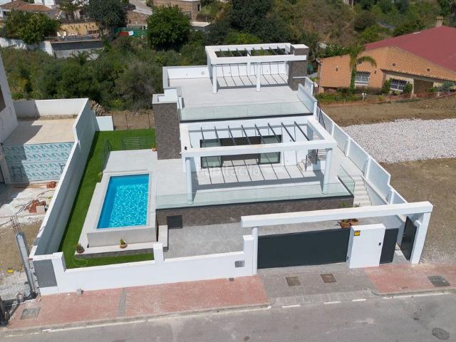 Chalet en venta en Mijas, Mijas pueblo. Villa Aislada de 4 dormitorios en Mijas. Chalets.