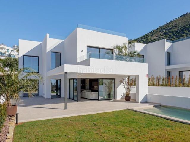 Chalet en venta en Mijas, Mijas pueblo. Villa de lujo en venta Urbanización Buena vista Mijas. Chalets.
