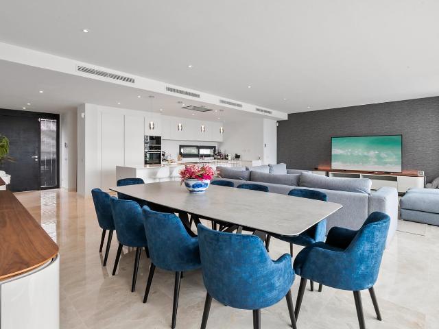 Chalet en venta en Mijas, Riviera del Sol. Chalets.