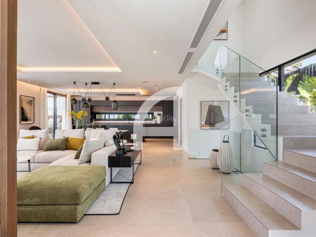Chalet en venta en Mijas, Riviera del Sol. VILLA DE LUJO CERCA DE LA CALA DE MIJAS. Chalets.
