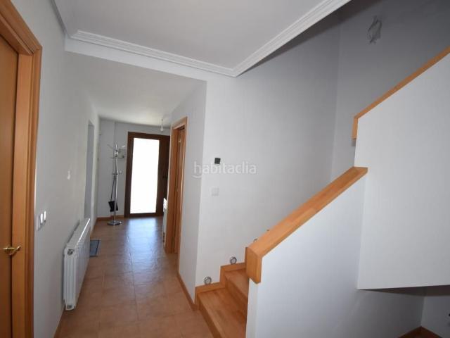 Chalet en venta en Miño. Chalet pareado en venta en Fraga Miño. Chalets.