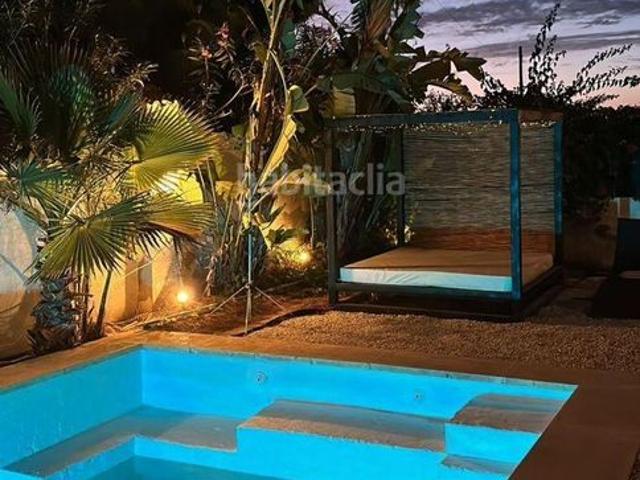Chalet en venta en Mutxamel, Almajada Ravel. Oportunidad Única de Chalet con 3 Viviendas Independientes en Mutxamel San Juan de Alicante. Chalets.