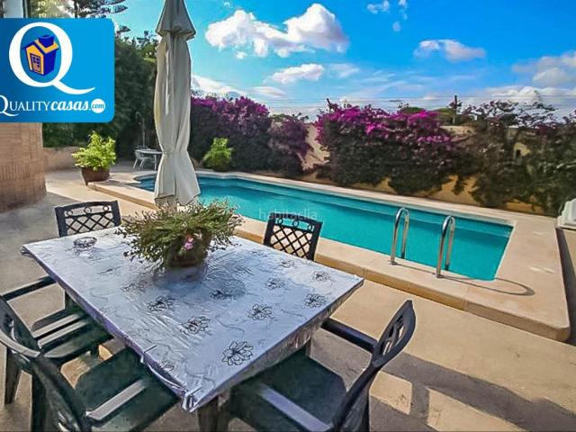 Chalet en venta en Mutxamel, Almajada Ravel. Villa en venta en La Almajada, 6 dormitorios. Chalets.