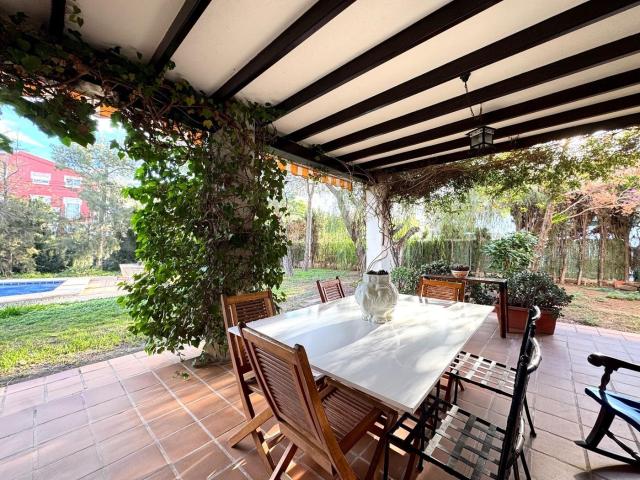 Chalet en venta en Mutxamel, La Huerta. ENCANTADOR CHALET EN TANGEL. Chalets.