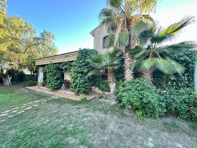 Chalet en venta en Mutxamel, La Huerta. Impresionante Villa Independiente en Mutxamel con Amplias Zonas de Ocio. Chalets.