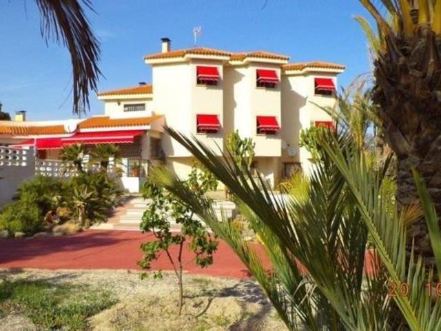 Chalet en venta en Mutxamel, L'Alacantí