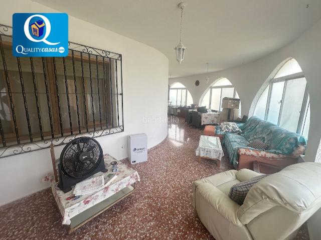 Chalet en venta en Mutxamel, Valle del Sol. Villa en venta en Rio Park, 5 dormitorios. Chalets.