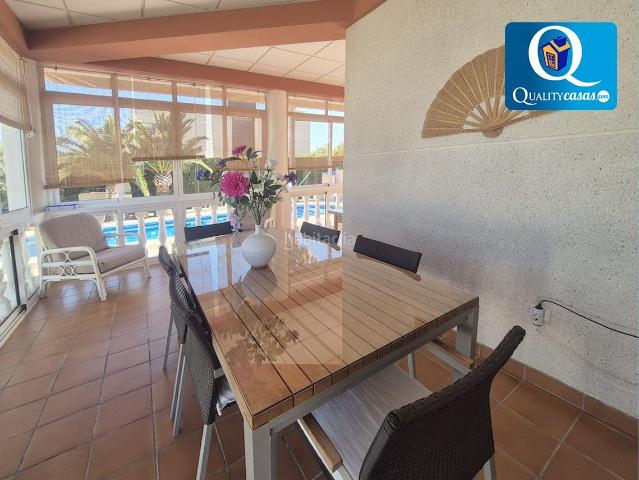 Chalet en venta en Mutxamel, Valle del Sol. Chalet en venta en Rio Park, 5 dormitorios. Chalets.