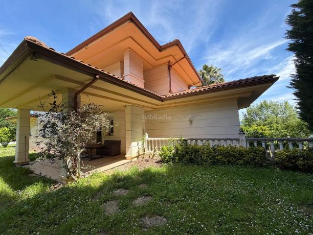 Chalet en venta en Mungia. Chalets.