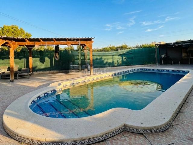 Chalet en venta en Murcia, Albatalia. Chalet con PARCELA y PISCINA. Chalets.