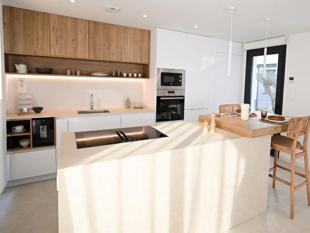 Chalet en venta en Murcia, Baños y Mendigo. VILLAS DE OBRA NUEVA DE UNA SOLA PLANTA EN CAMPO DE GOLF ALTAONA, MURCIA. Chalets.