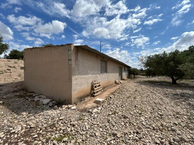 Chalet en venta en Novelda. CHALETITO DE 128 METROS A ADECUAR. Chalets.