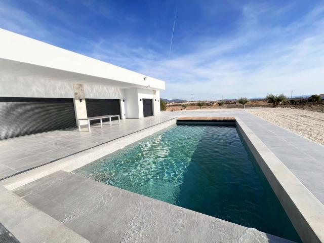 Chalet en venta en Novelda. Chalets.