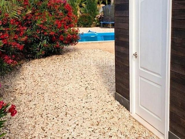 Chalet en venta en Novelda. ECOCAMPO CON PISCINA EN LA HORNA. Chalets.