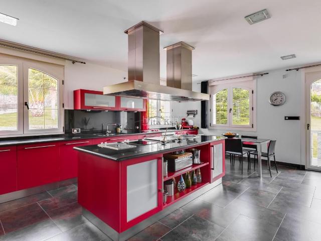 Chalet en venta en Nogueira de Ramuín. Chalets Nogueira de.