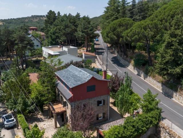 Chalet en venta en Navacerrada, Los linares