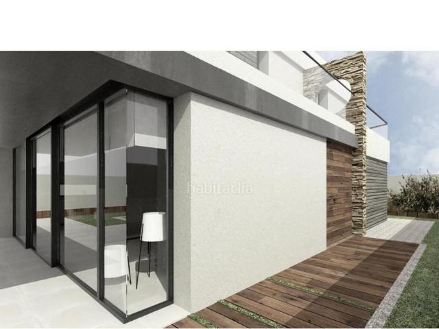 Chalet en venta en Navajas. CONSTRUYE LA CASA DE TUS SUEÑOS EN EL CENTRO DE NAVAJAS. Chalets.