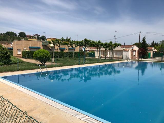 Chalet en venta en Nalda. Finca con Nalda. Chalets.