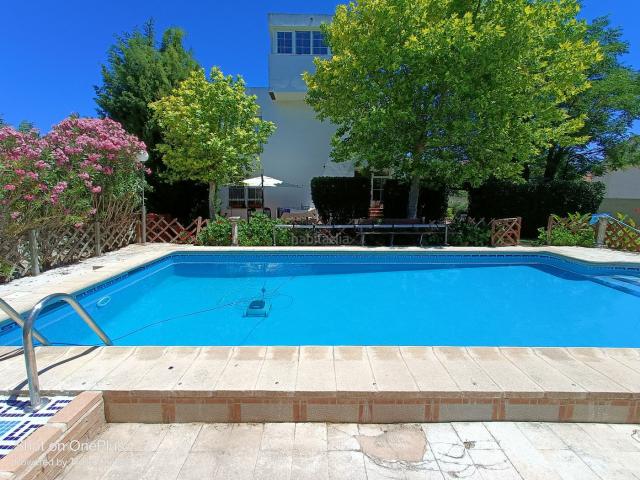 Chalet en venta en Nambroca. ¡Chalet Independiente en Urbanización Las Nieves, con gran parcela!. Chalets.