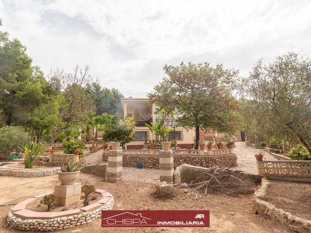 Chalet en venta en Náquera, La Loma Las Lomas. Chalet en suelo rústico con parcela de 2000m2. Chalets.