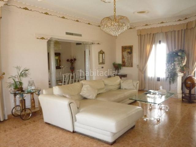 Chalet en venta en Nerja, Capistrano. Chalets.