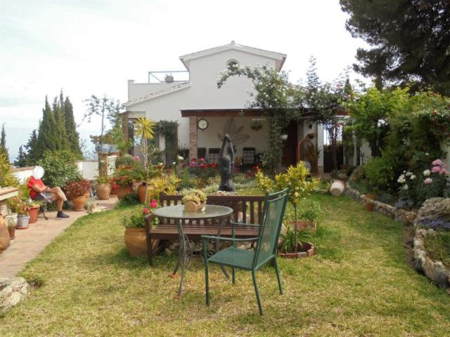 Chalet en venta en Nerja, Urbanizacion