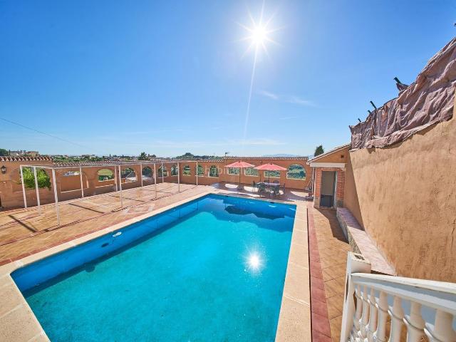 Chalet en venta en Nívar. Casa Independiente en Nívar. Chalets.