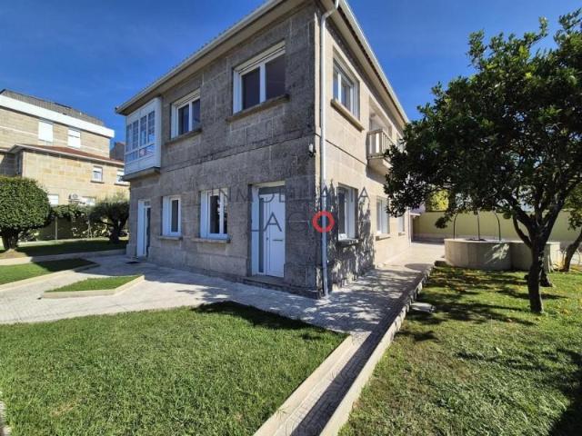 Chalet en venta en Nigrán, Rúa Rosalía de Castro, 36350