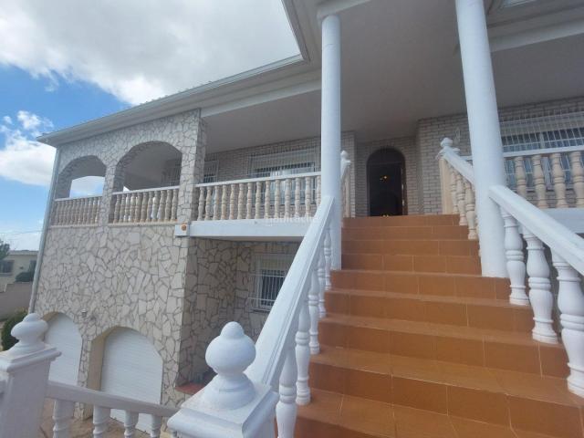 Chalet en venta en Nucia la, Coloma. Muy buena Casa en La Nucia. Chalets Nucia.