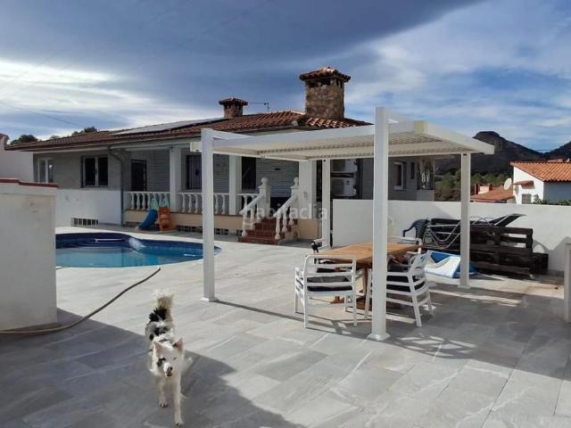 Chalet en venta en Nucia la, Coloma. Exclusivo Chalet en La Nucía con Vistas y Amplias Zonas Exteriores. Chalets Nucia.