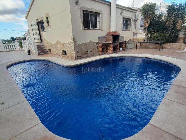 Chalet en venta en Nucia la, Coloma. Se vende chalet con posibilidad de apartamento independiente, zona Coloma. www.eurocenterinmobiliar. Chalets Nucia.