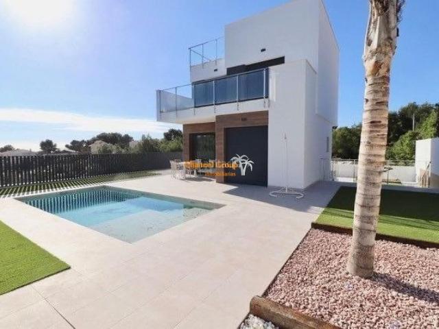 Chalet en venta en Nucia la, Coloma. URBANIZACIÓN DON MAR LA NUCIA VENTA DE CHALETS UNIFAMILIARIES CON PISCINA. Chalets Nucia.