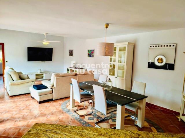 Chalet en venta en Nucia la, Barranco Hondo. Chalet independiente con piscina privada y casa de invitados en Barranco Hondo, La Nucía. Chalets Nucia.