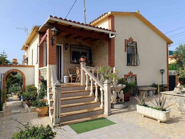 Chalet en venta en Nucia la, Barranco Hondo. Chalets Nucia.