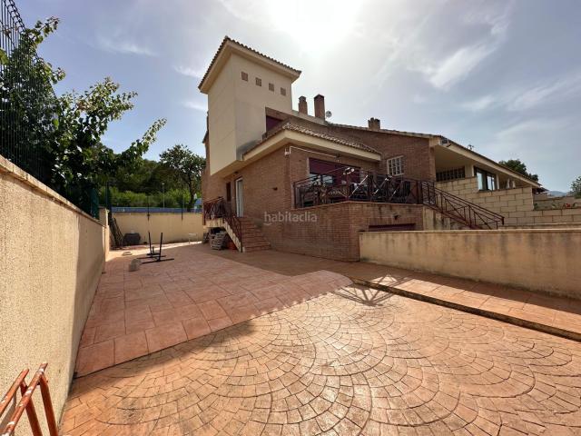 Chalet en venta en Nucia la, El Tossal Bello Horizonte. Bungalow en esquina con amplias terrazas, garaje y piscina comunitaria en El Tossal, La Nucía. Chalets Nucia.