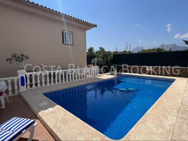 Chalet en venta en Nucia la, El Tossal Bello Horizonte. Chalet en venta en Miramar, 3 dormitorios. Chalets Nucia.