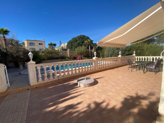 Chalet en venta en Nucia la, El Tossal Bello Horizonte. Chalets Nucia.