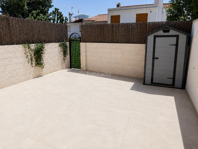 Chalet en venta en Nucia la, La Nucia Pueblo. EXCLUSIVA CASA ADOSADA CON JARDÍN, TERRAZAS Y PISCINA COMUNITARIA EN LA NUCIA. Chalets Nucia.