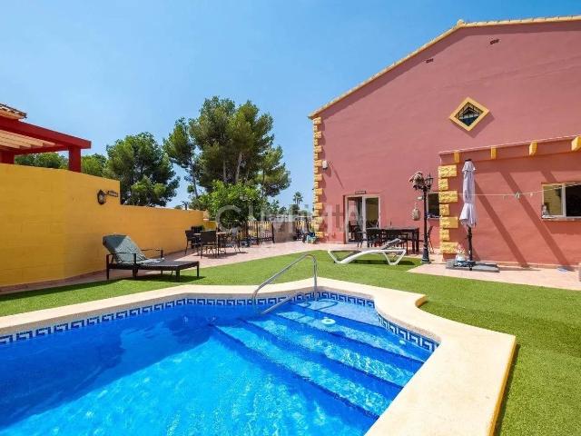 Chalet en venta en Nucia la, Montebello Nou Espai. Chalet en venta en Montebello. Chalets Nucia.