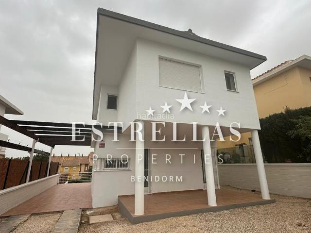 Chalet en venta en Nucia la, Montebello Nou Espai. Chalets Nucia.