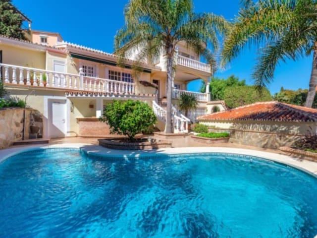 Chalet en venta en Nueva Andalucia, Málaga Costa del Sol
