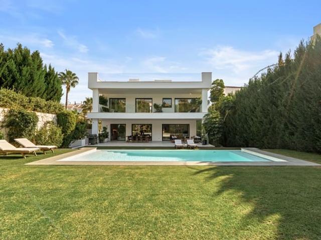 Chalet en venta en Nueva Andalucia, Málaga Costa del Sol