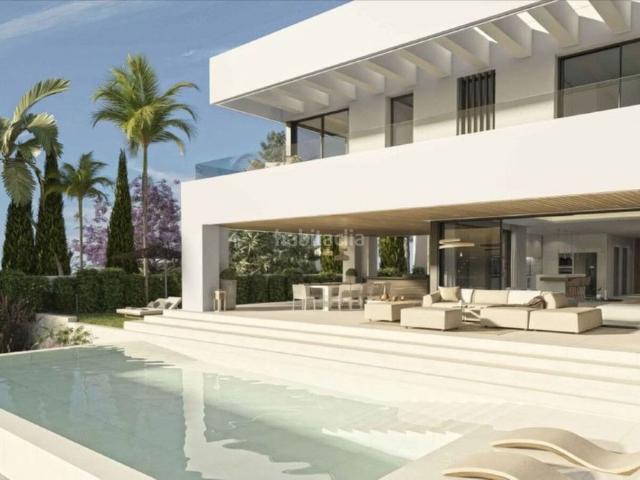 Chalet en venta en Sotogrande, Torreguadiaro San Diego. Chalets.