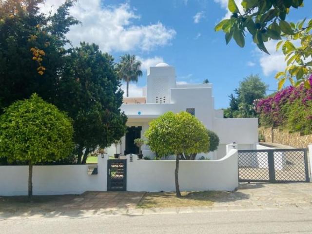 Chalet en venta en Sotogrande, Bolivar, 11310