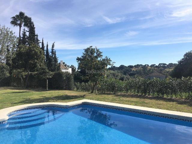 Chalet en venta en Sotogrande, Sotogrande Alto. Villa en venta en Sotogrande Alto, 6 dormitorios. Chalets.
