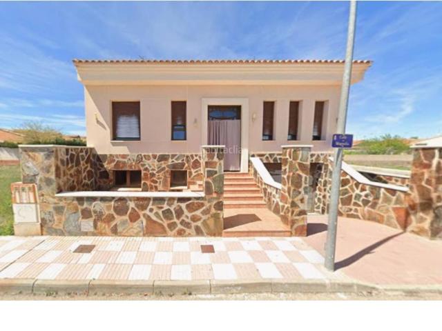 Chalet en venta en Sonseca. Chalet unifamiliar en venta en Sonseca. Chalets.
