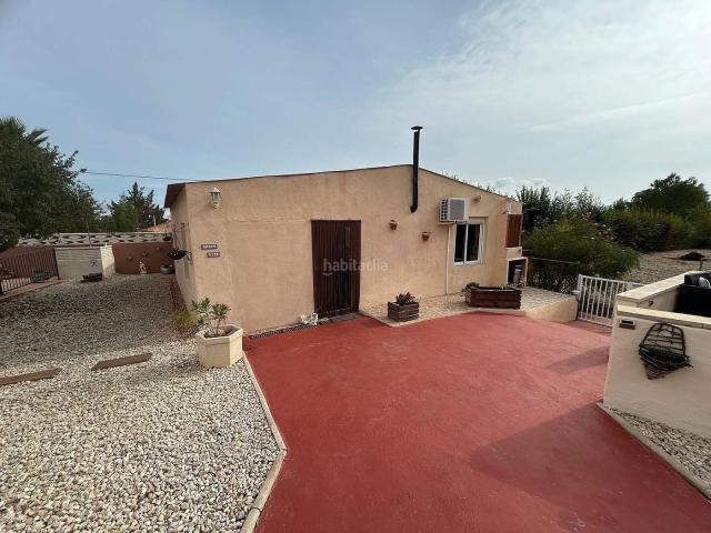 Chalet en venta en Sax. Chalets.