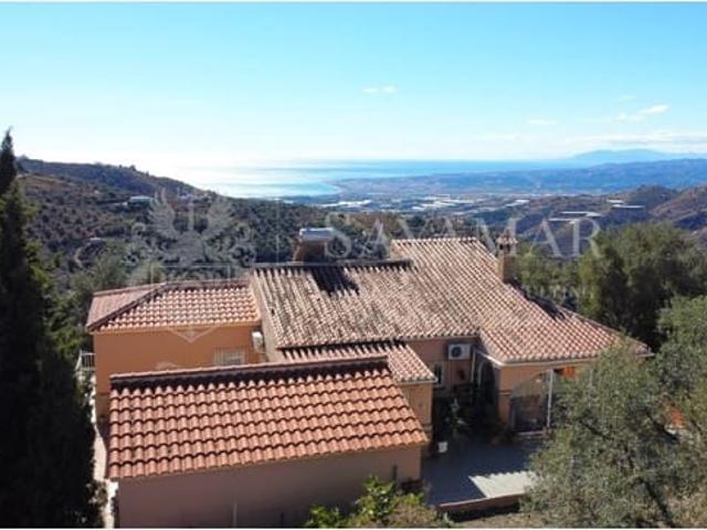 Chalet en venta en Sayalonga, Málaga Costa del Sol
