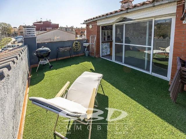 Chalet en venta en Sabadell, de 109 m² 3 habitaciones por 379.000